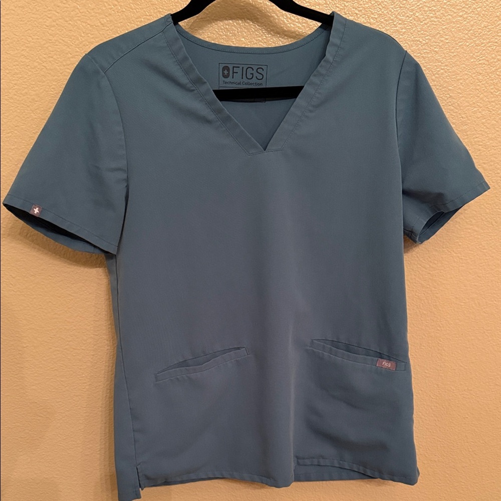Figs Women's Hydro Green Short Sleeve Top